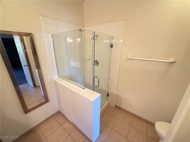 Building Photo - 2050 W Warm Springs Rd