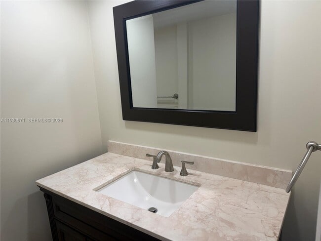 Building Photo - 10400 SW 108th Ave