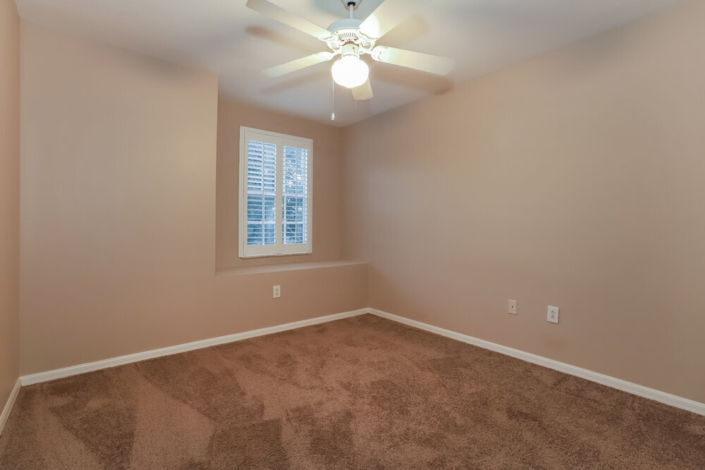 Building Photo - 9323 Hidden Water Cir