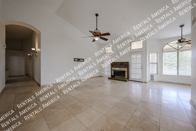 Building Photo - 532 E Stonebridge Dr