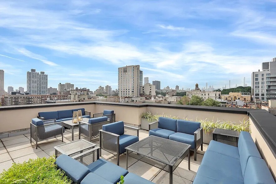 Building Photo - 127 W 112th St