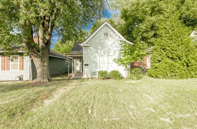 Building Photo - 917 Watt St