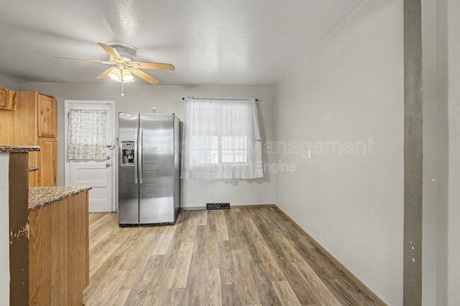 Building Photo - 4204 Hoyt St