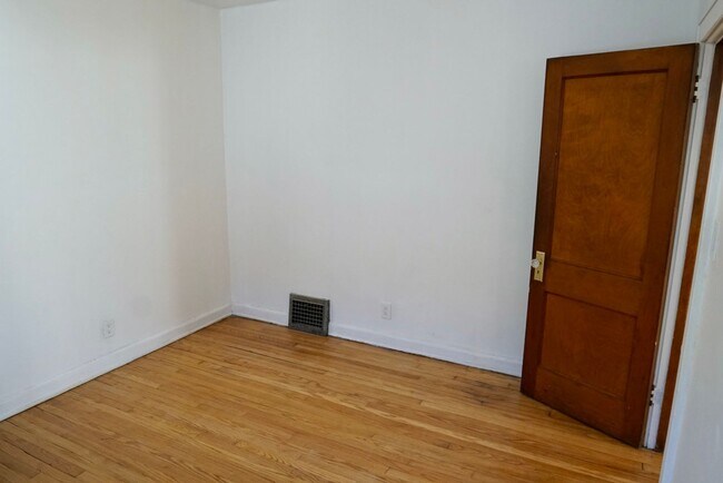 Building Photo - 3621 N 15th St