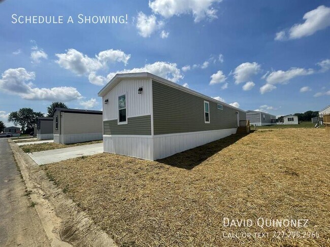 Building Photo - 701 Mill St
