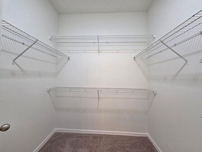 Building Photo - Three Bedroom Home at Lake Pleasant Cove in Apopka