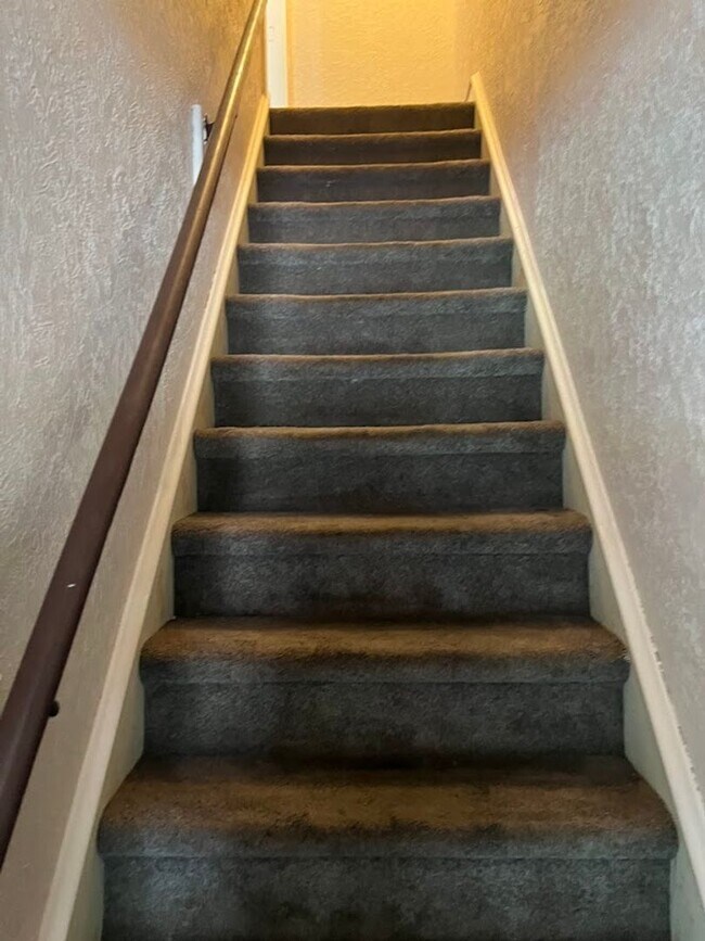 Building Photo - 1324 Perkiomen Ave