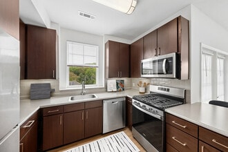 Building Photo - Avalon Bloomingdale
