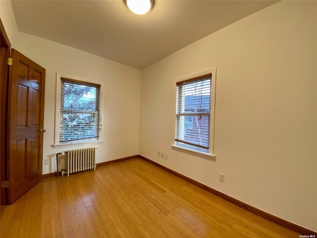 Building Photo - 53-56-56 72nd Pl