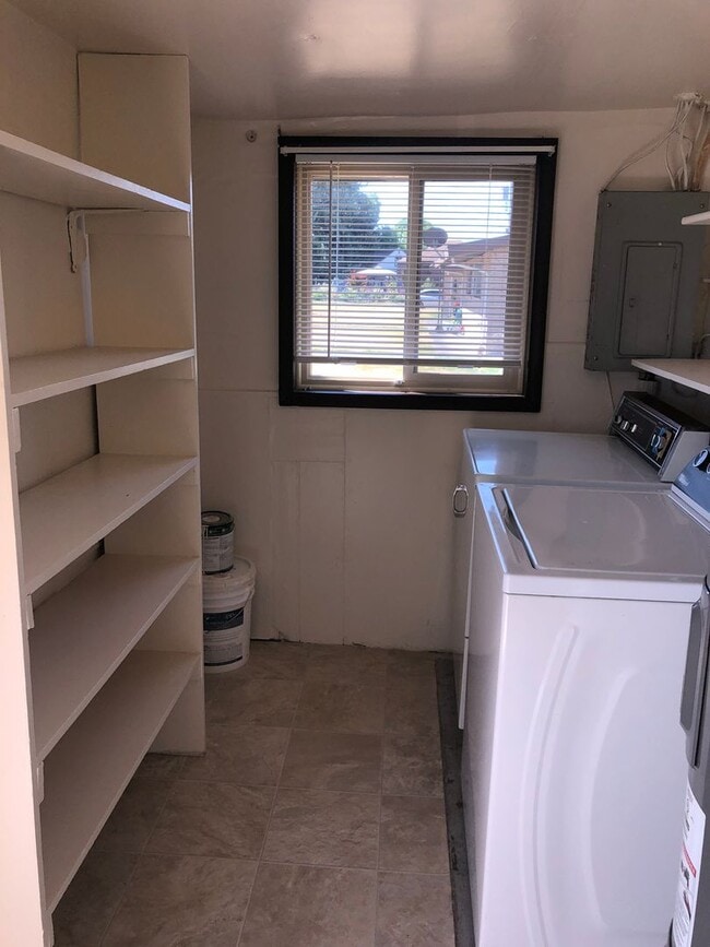 Building Photo - 2Bd/1Ba Renton House