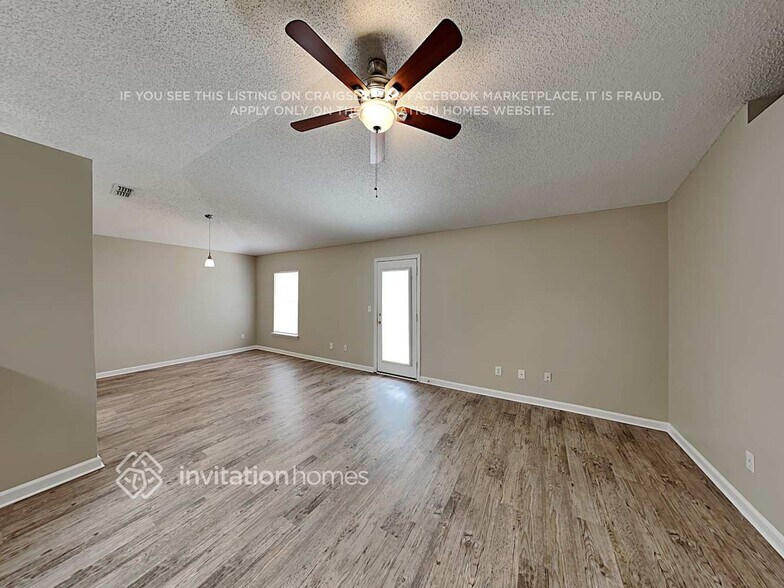 Building Photo - 4549 Cobblefield Cir E