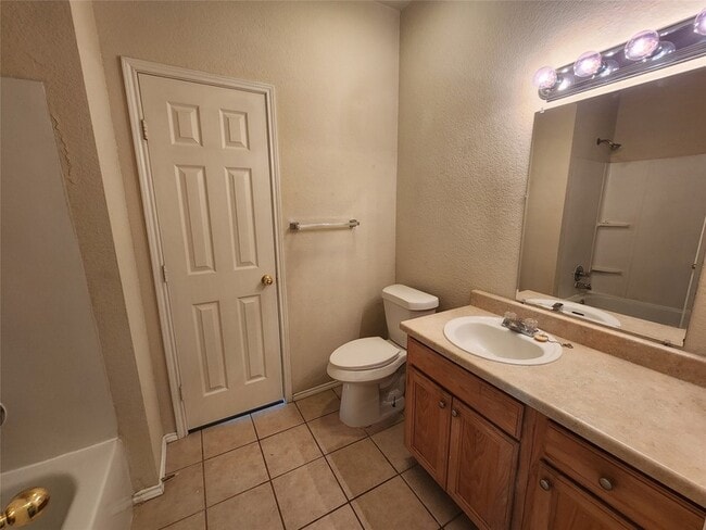 Building Photo - 106 Collett Ct