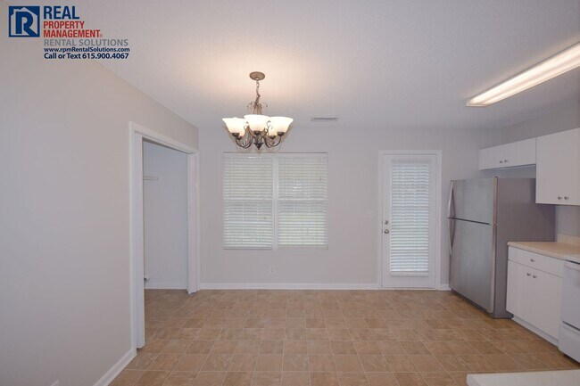 Building Photo - Adorable 3BD 2BA in north Murfreesboro w/ ...