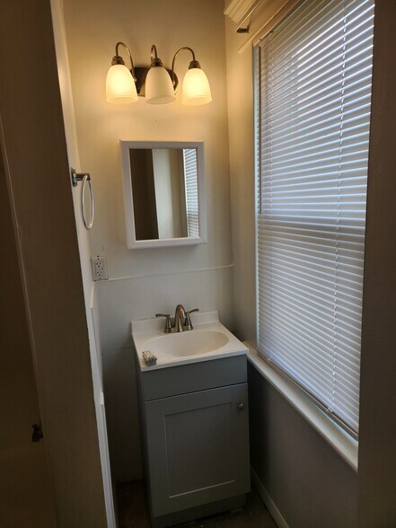 Bathroom - 71 Martin Ave
