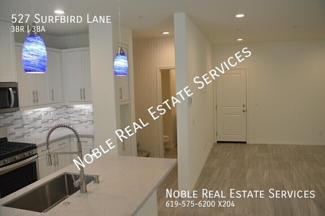 Building Photo - 527 Surfbird Ln