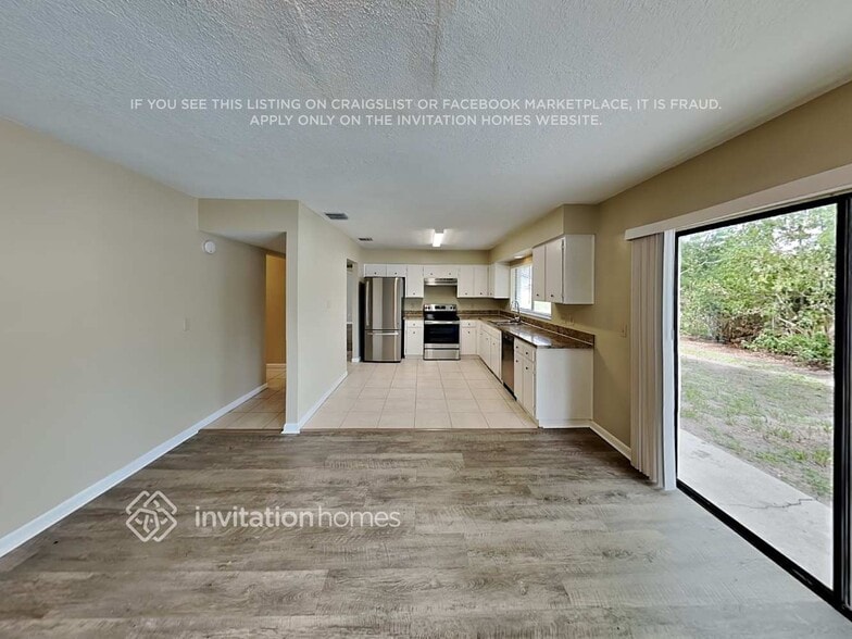 Building Photo - 16202 Fantasia Dr