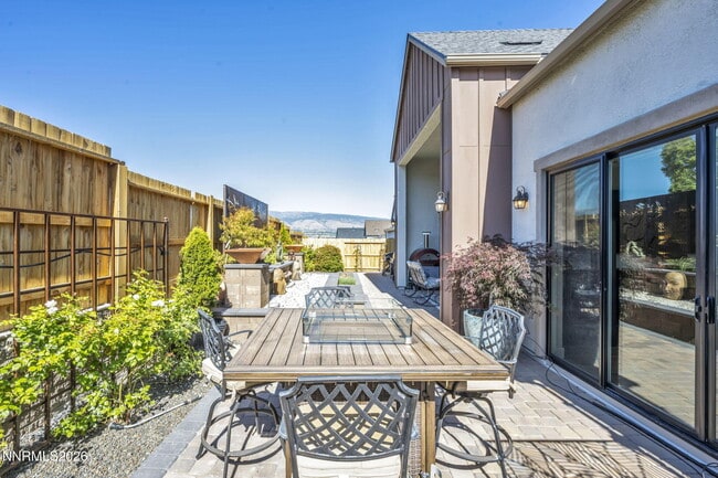 Building Photo - 2958 Saddle Peak Dr