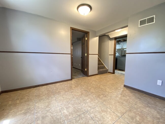 Building Photo - 315 2nd St NW