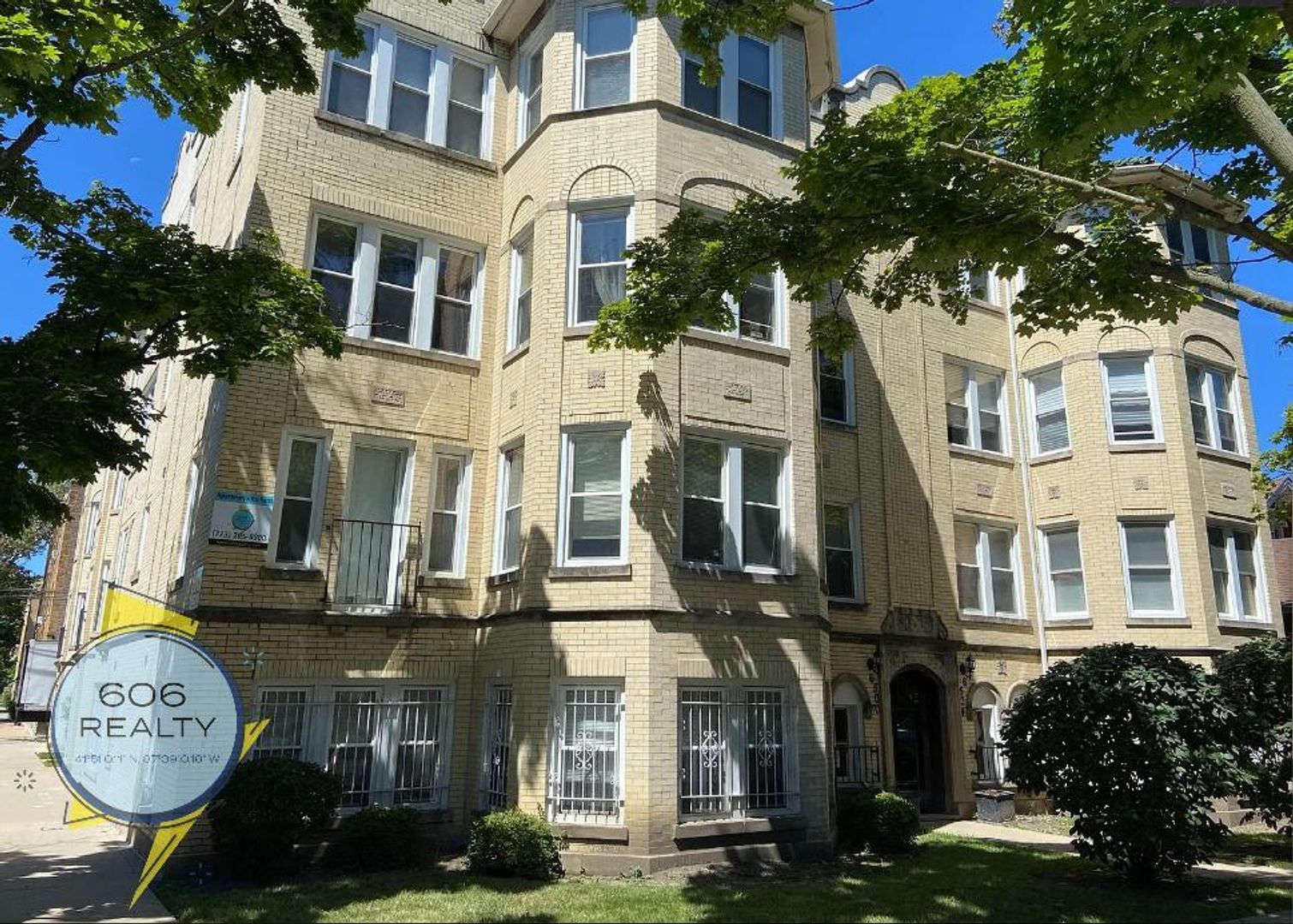 Building Photo - 2708 W Arthur Ave