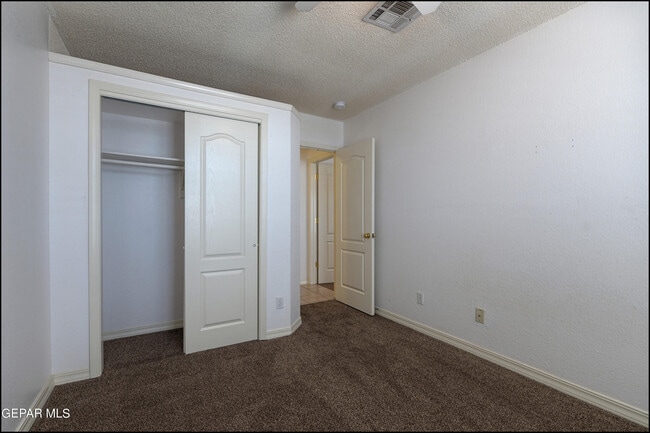 Building Photo - 7097 Tierra Roja St