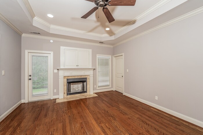 Building Photo - 475 Earl Owens Dr