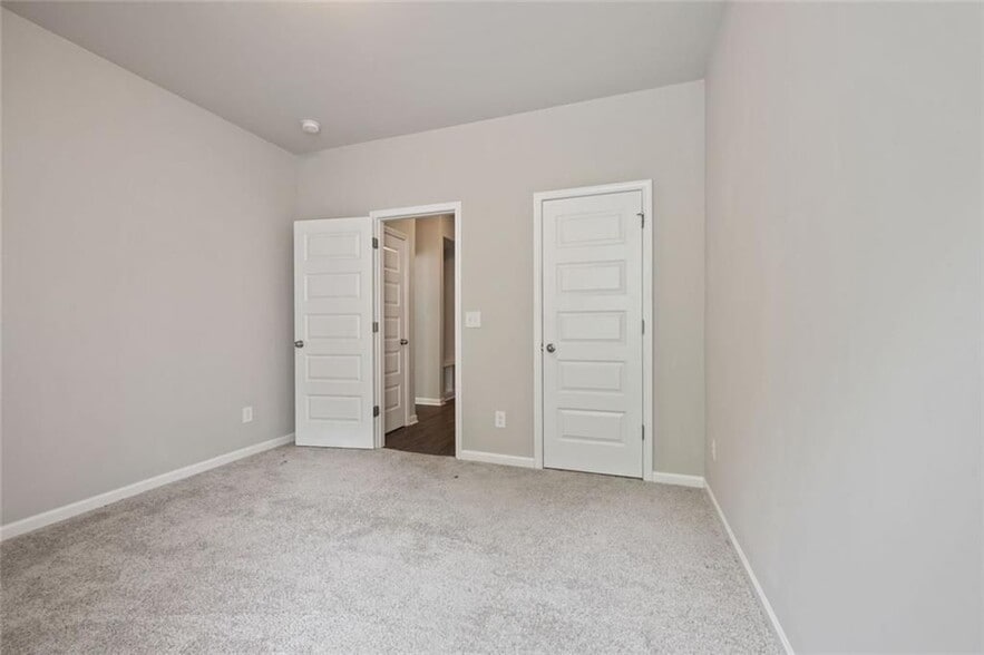 Building Photo - 139 Hunts Ml Cir