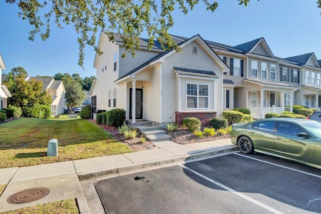 Building Photo - 132 Woodward Rd