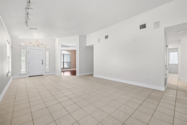Building Photo - 9324 Muskberry Cove
