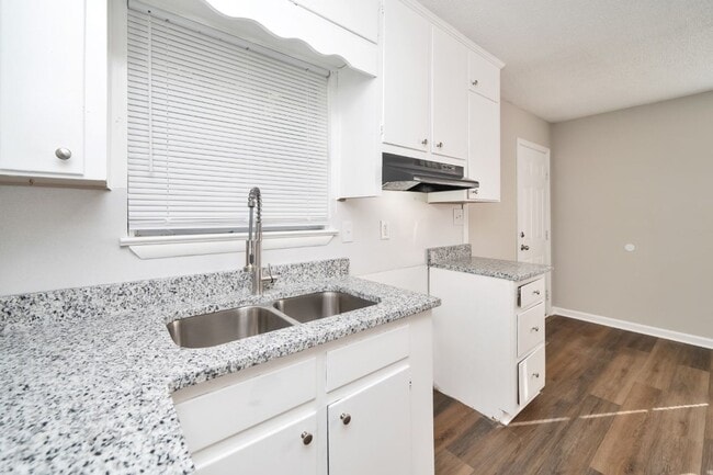 Building Photo - Newly Renovated 4-Bedroom Brick Beauty in Forestdale!