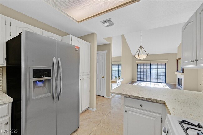 Building Photo - 2851 S Valley View Blvd