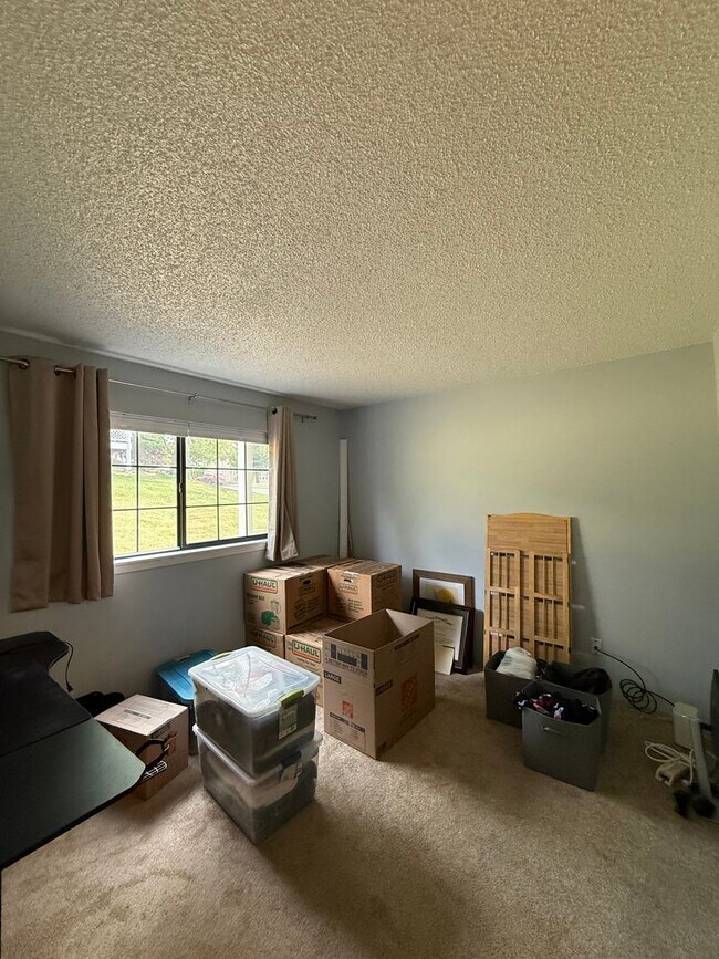 Building Photo - Spacious 2bd/2ba Condo- Lakewood CO, Available 7/10/26!