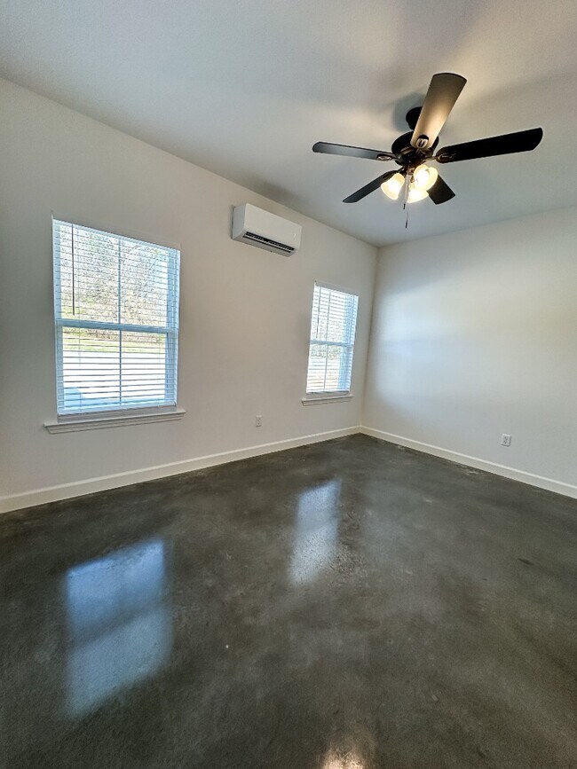 Building Photo - 1644 Crosswood Ct