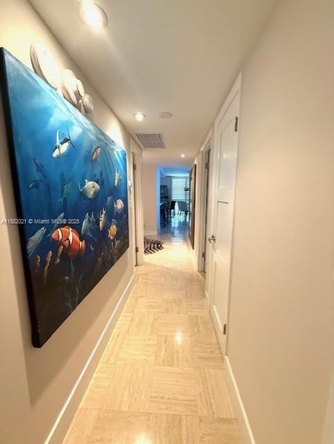 Building Photo - 1121 Crandon Blvd