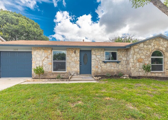 Building Photo - Beautifully remodeled 4 bedroom!