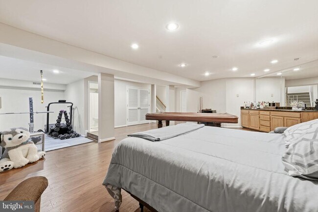 Building Photo - 47656 Pennrun Way