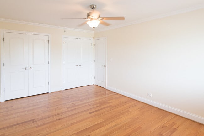 Building Photo - 2206 S Goebbert Rd