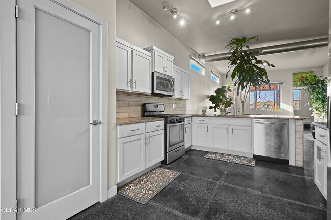 Building Photo - 14267 Richard Wiles