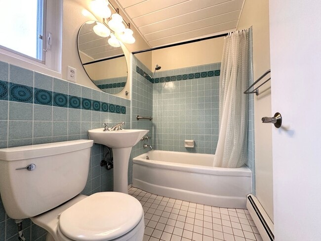 Building Photo - Modern 3 Bed 2 Bath Eichler in North Palo ...