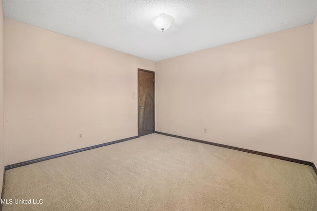Building Photo - 4409 Shadow Wood Cir