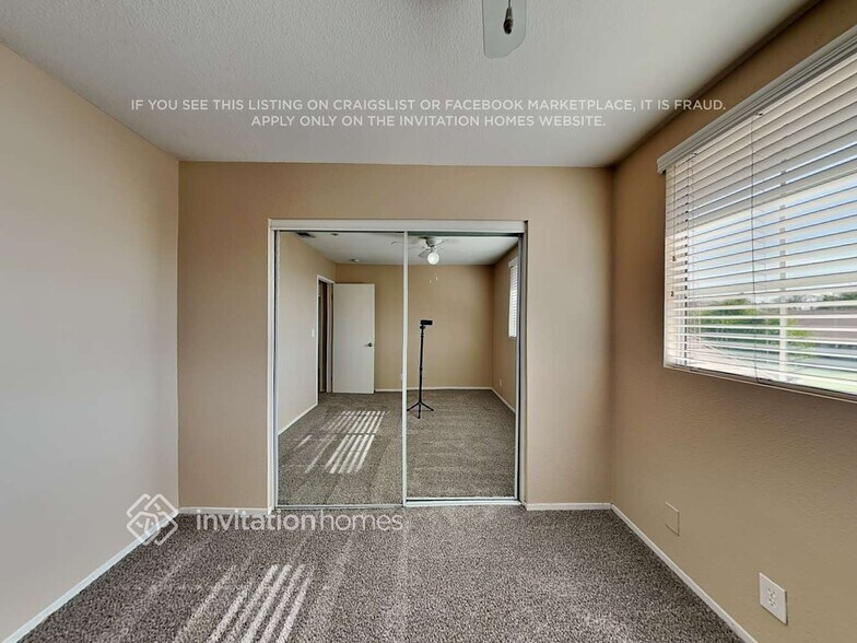 Building Photo - 12023 Vintage Dr