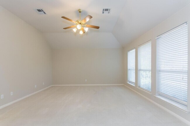Building Photo - 15808 Chatham Wood Dr