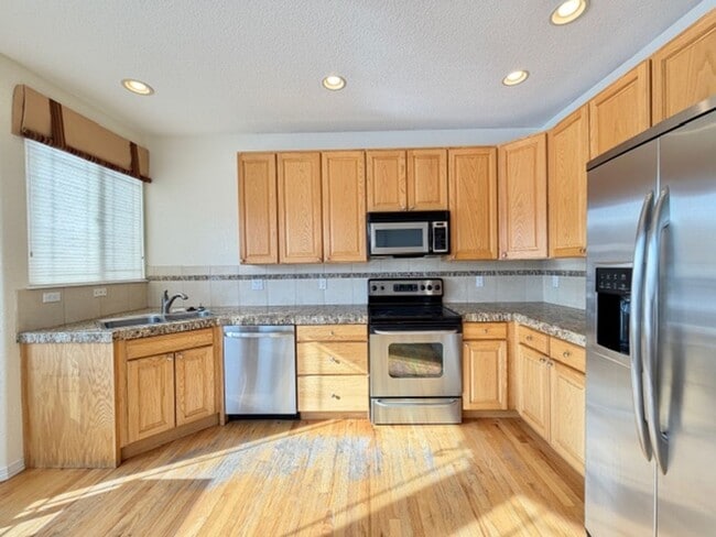 Building Photo - West Arvada 2-story Attached Home