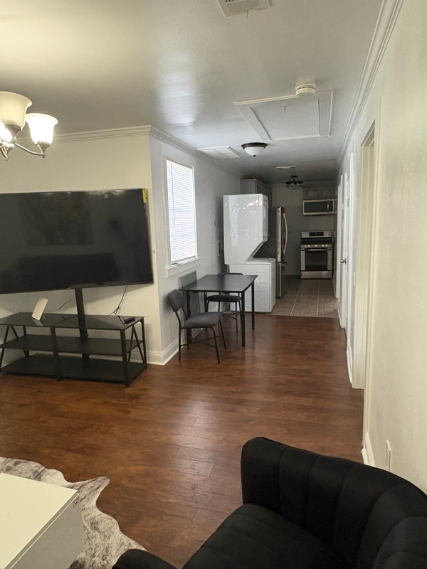 Building Photo - 1710 S Lopez St