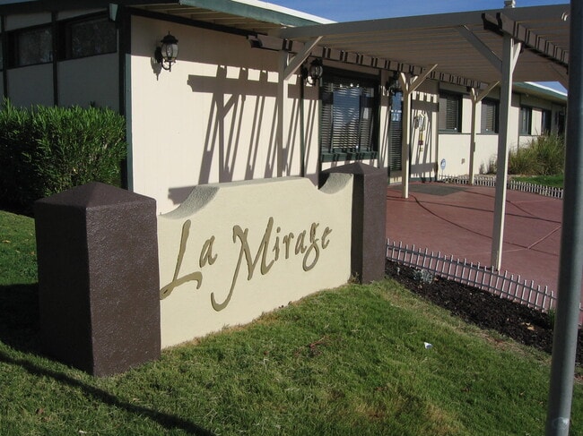 Building Photo - La Mirage