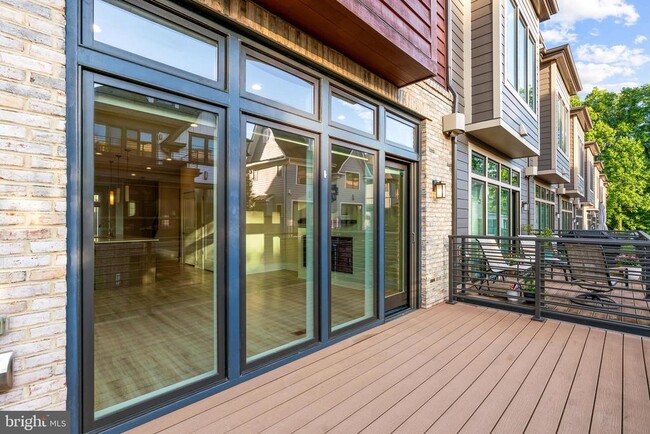 Building Photo - 158 Winsome Cir