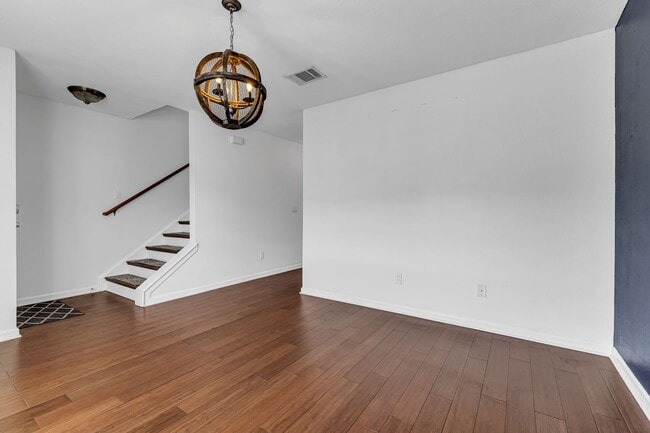 Building Photo - Townhome close to Brentwood and Antioch -A...