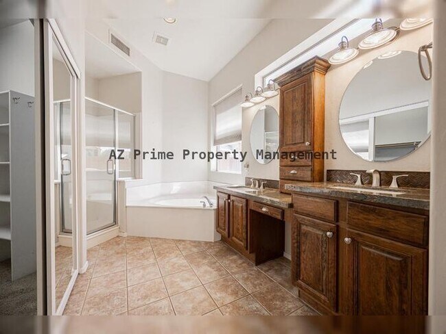 Building Photo - 3430 N Mountain Ridge