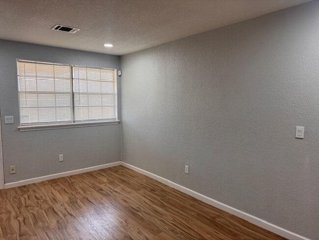 Building Photo - Newly remodeled 3 bed 1 bath garage conversion with monitored security!