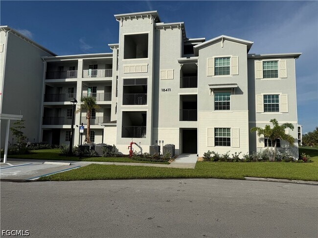 Building Photo - 18411 Copperhead Dr