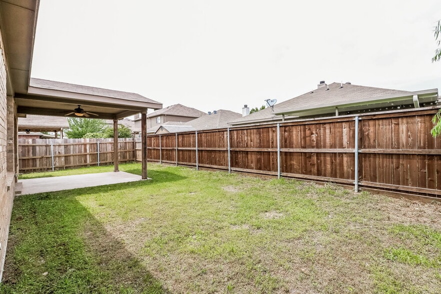 Building Photo - 408 Lead Creek Dr